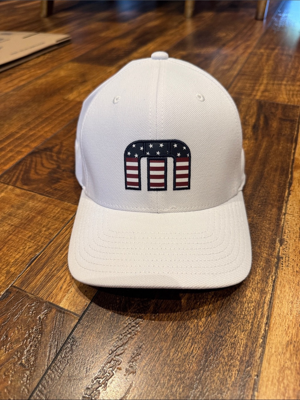 Travis Mathew The FLAG DAD 3.0/ Size S-M